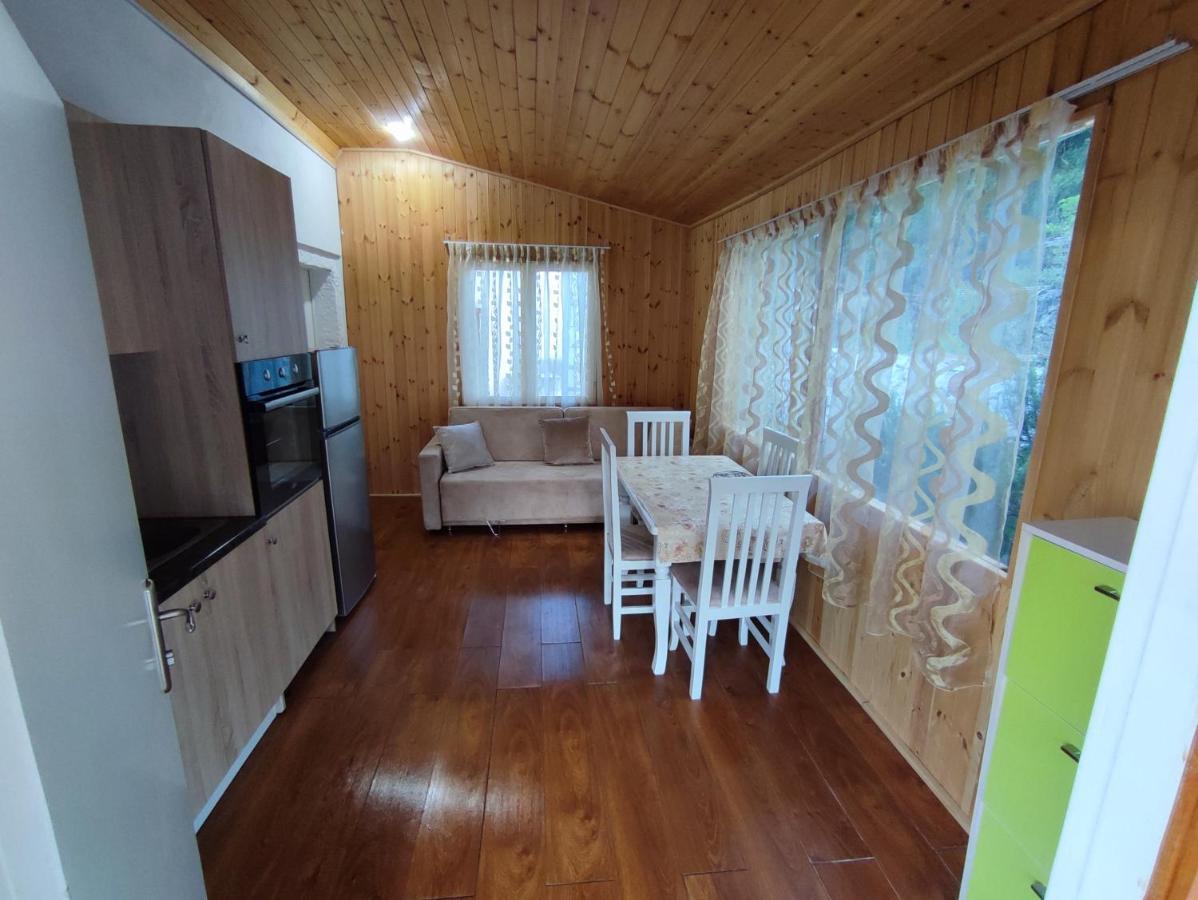 Beach Rooms Himare Luaran gambar